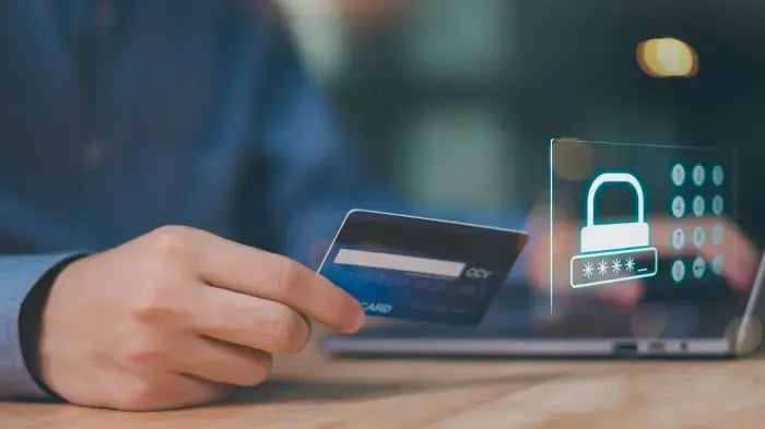 La certificación PCI Compliance protegiendo un pago recurrente