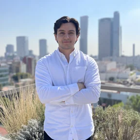 Luis Granados